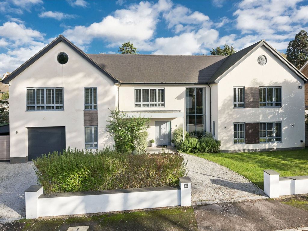 5 bed detached house for sale in Saxonbury Gardens, Long Ditton