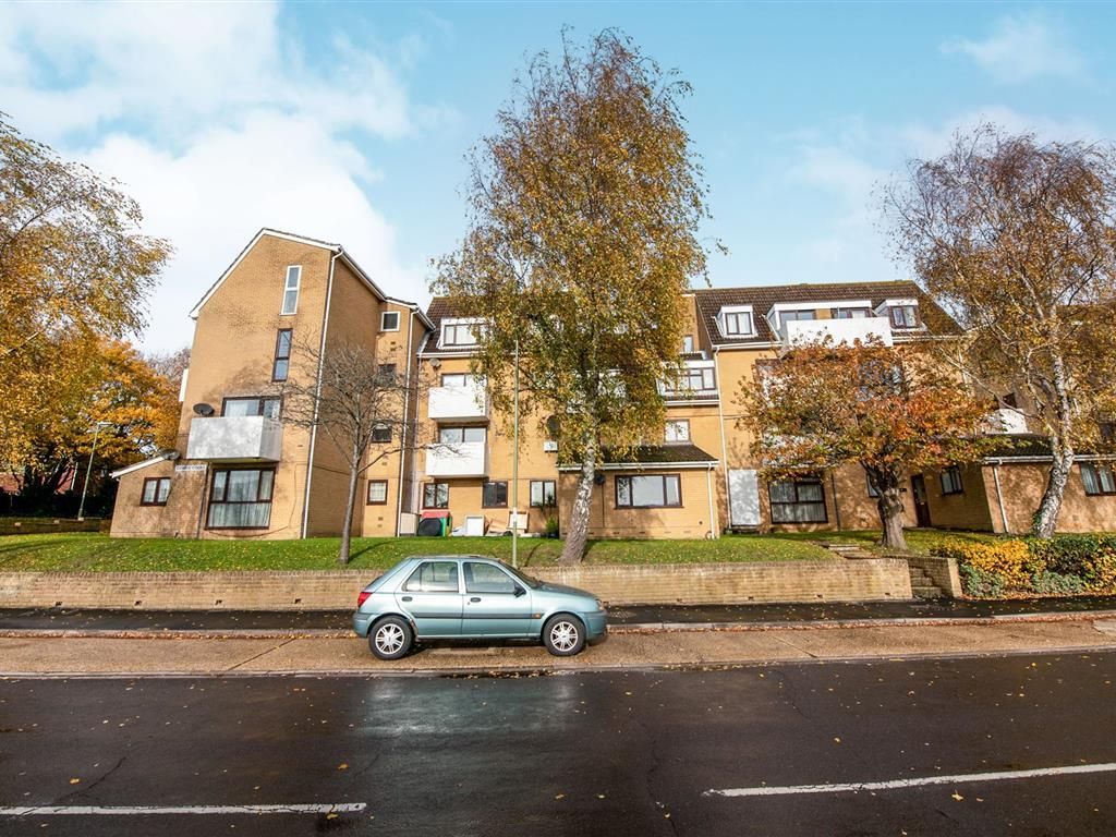 2 bed flat to rent in Frogmore, Fareham PO14 Zoopla