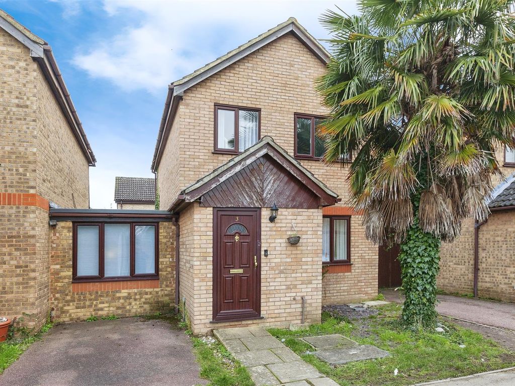 3 bed link detached house for sale in Holmlea Walk, Datchet, Slough SL3