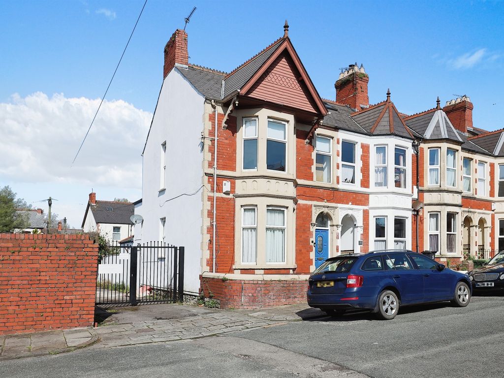 4 bed end terrace house for sale in Mafeking Road, Penylan, Cardiff