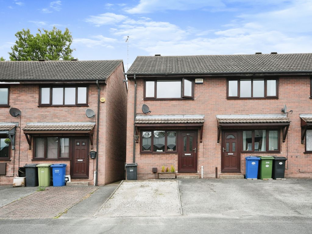 2 bed end terrace house for sale in Holland Road, Old Whittington