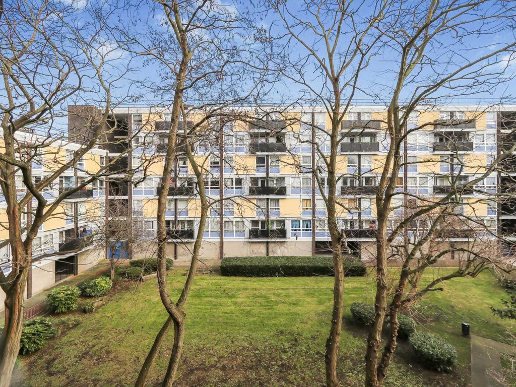 3 bed for sale in De Beauvoir Road, London N1, £450,000 Zoopla