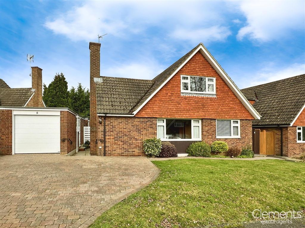 3 bed property for sale in Robinsfield, Hemel Hempstead HP1, £775,000