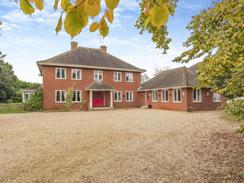 6 bed detached house for sale in The Street, North Lopham, Diss IP22, £