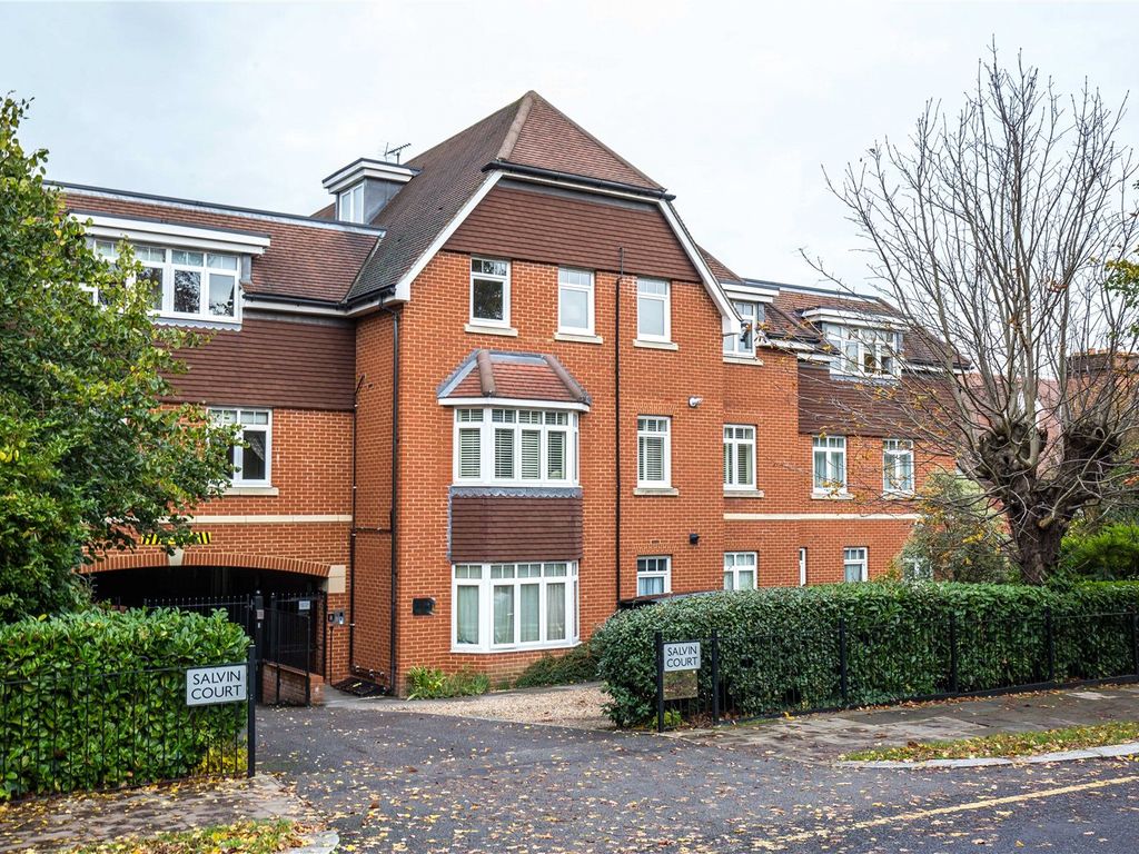 2 bed flat to rent in Salvin Court, 96 Torrington Park, North Finchley