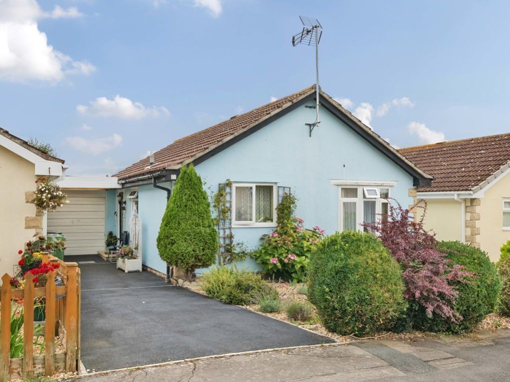 2 bed detached bungalow for sale in Alnwick, Toothill, Swindon
