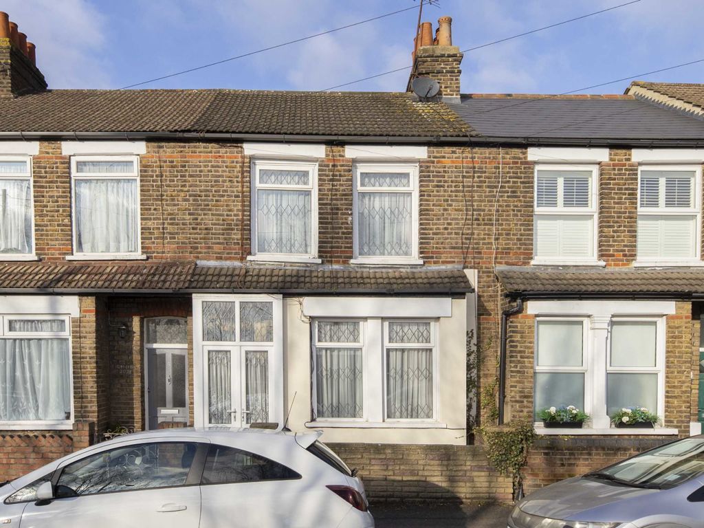 3 bed property for sale in Layton Road, Brentford TW8, £520,000 Zoopla