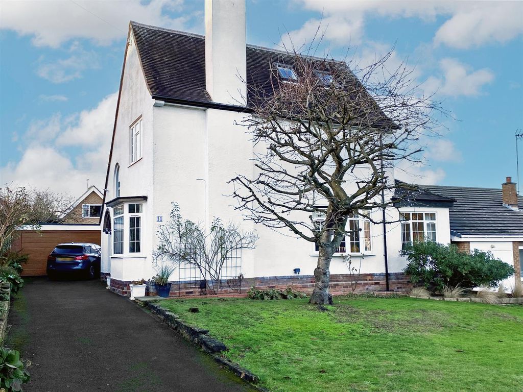 5 bed detached house for sale in Jessops Lane, Gedling Village