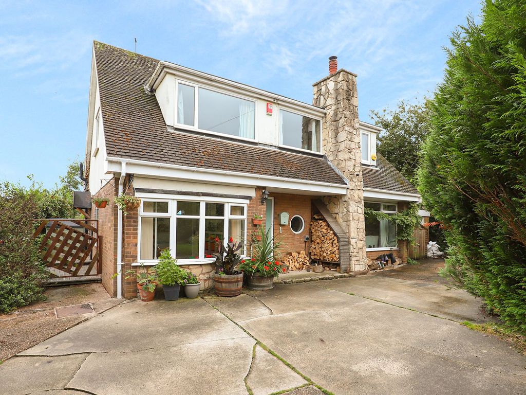 3 bed detached house for sale in Orchard Close, Laughton S25, £375,000 Zoopla