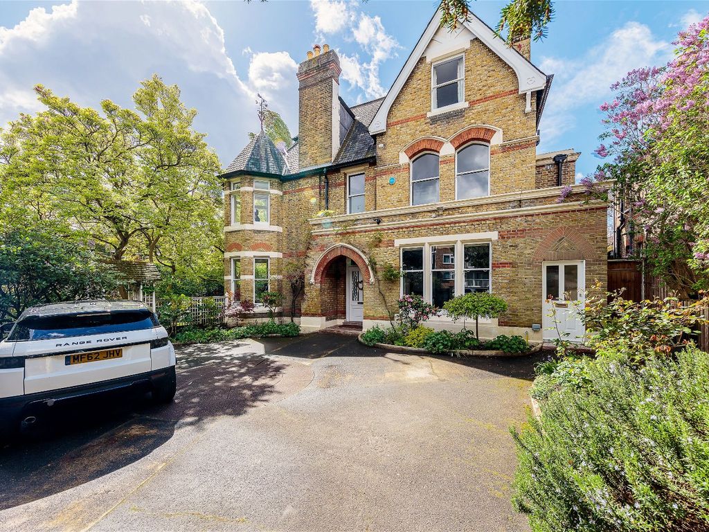 6 bed detached house for sale in Beckenham Grove, Bromley BR2, £