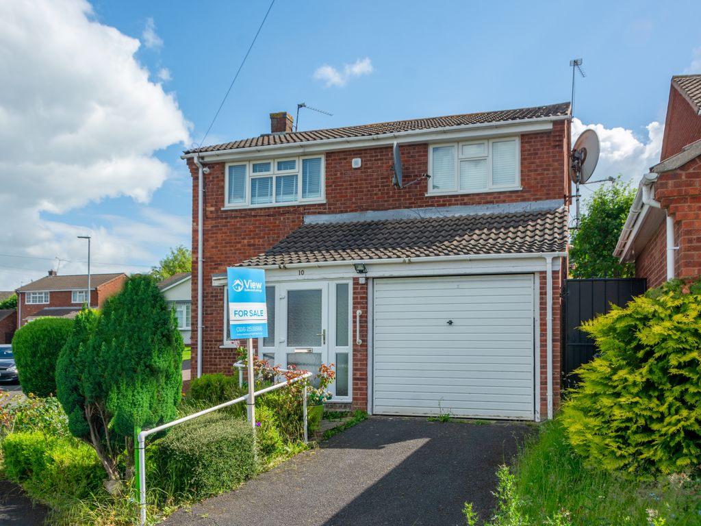 4 bed detached house for sale in Mayo Close, Loughborough LE11, £