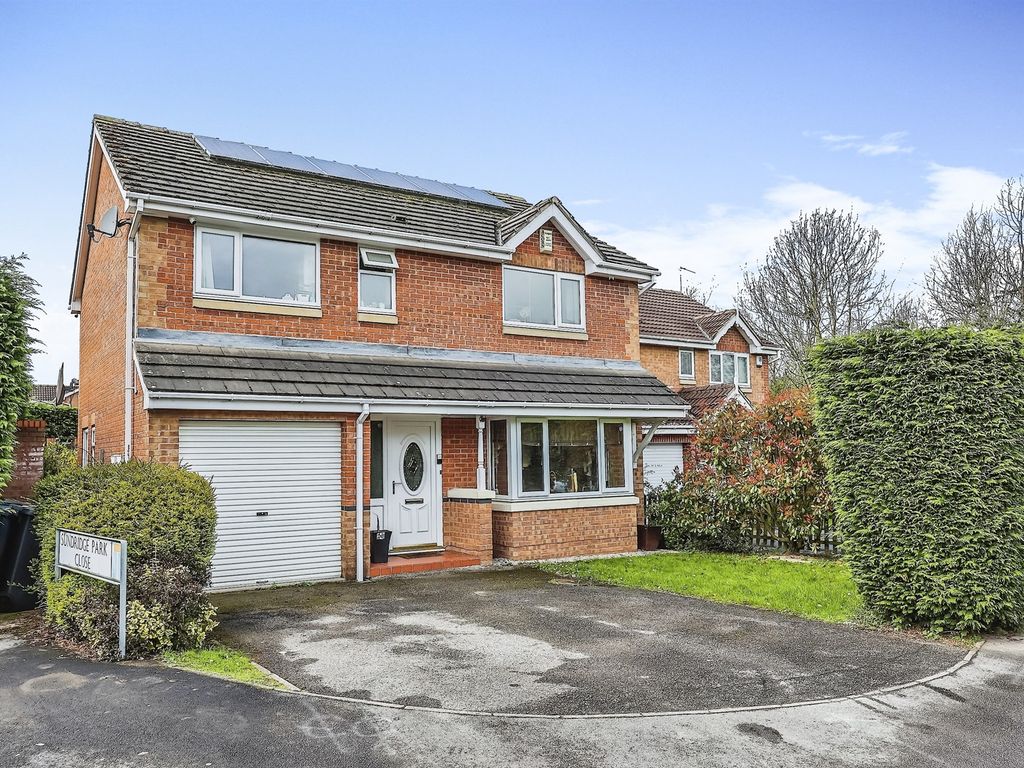 4 bed detached house for sale in Finsbury Park Close, West Bridgford