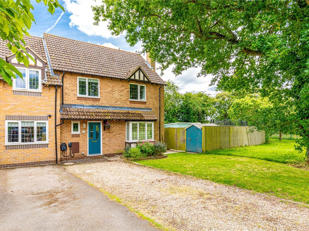 4 bed detached house for sale in Hurford Drive, Thatcham, Berkshire