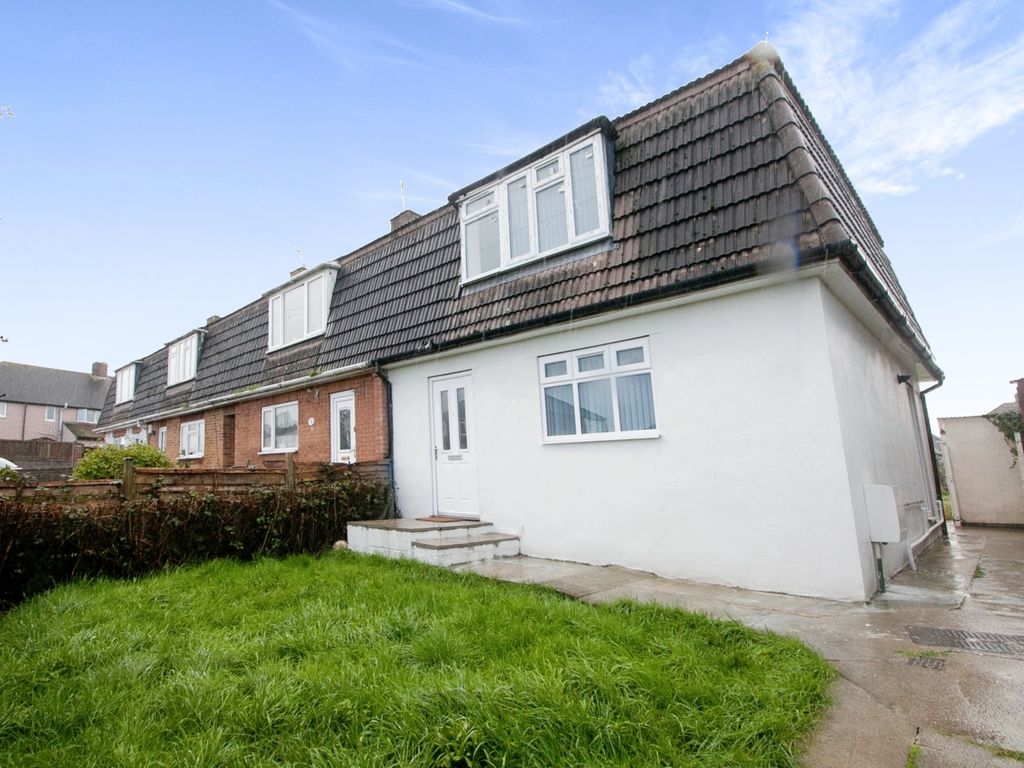 3 bed semidetached house for sale in Pretoria Road, Patchway, Bristol
