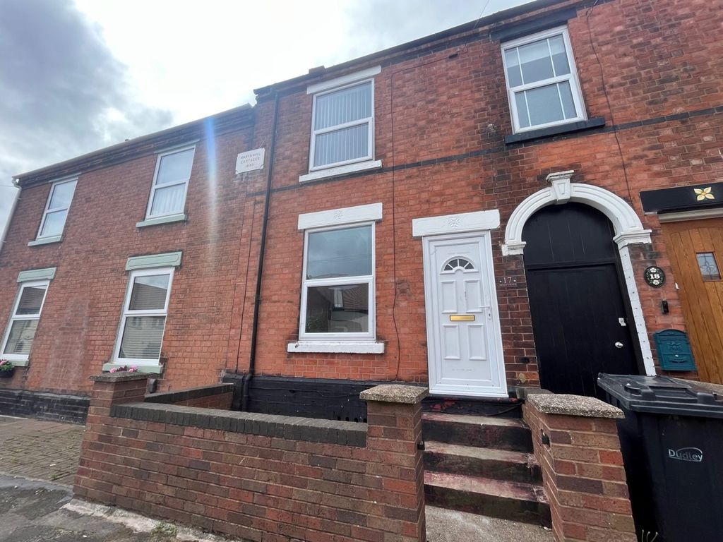3 bed property to rent in Mount Pleasant Street, Coseley, Bilston WV14