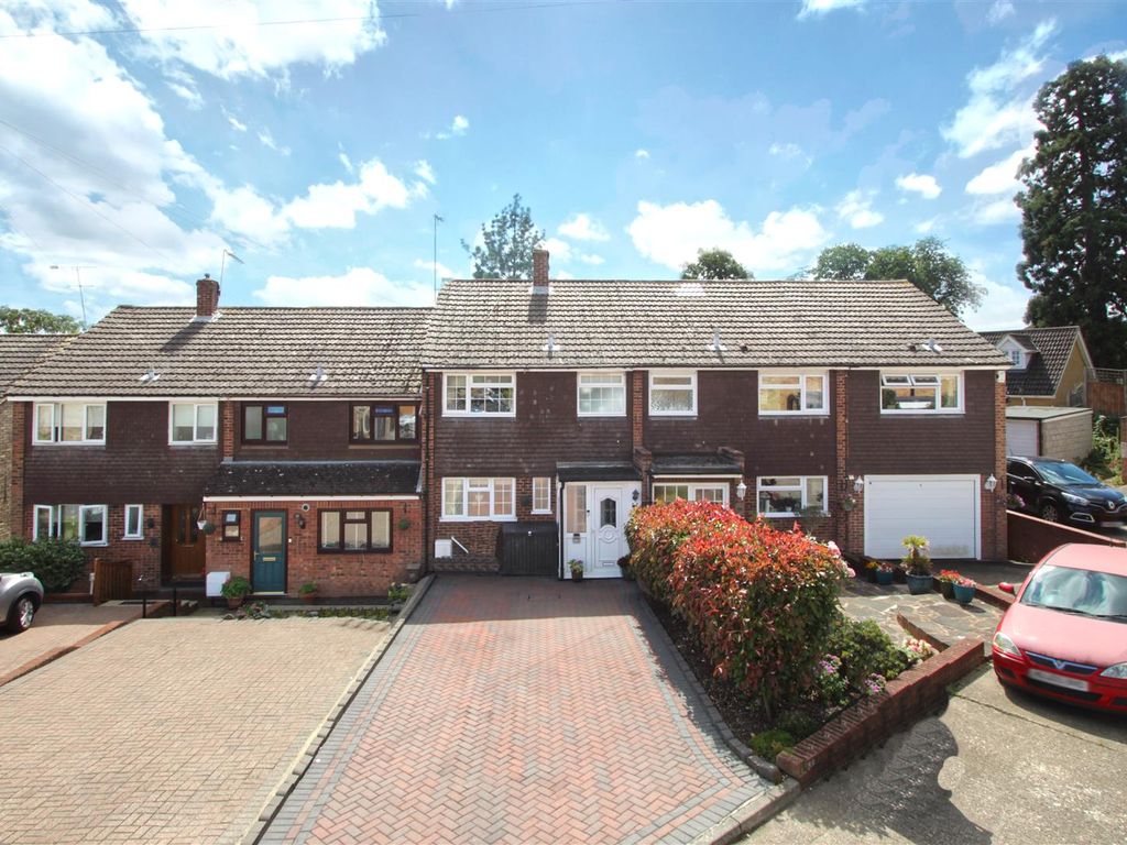 3 bed terraced house for sale in Claremont, Cheshunt, Waltham Cross EN7