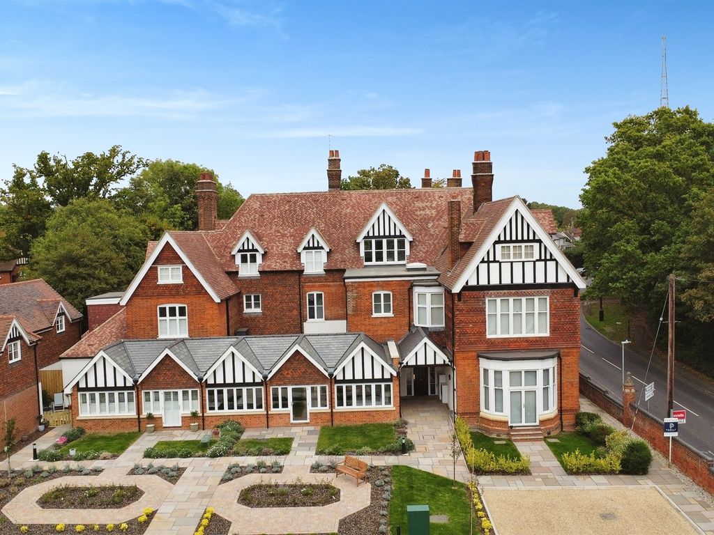 1 bed flat for sale in High Garrett, Braintree CM7, £275,000 Zoopla