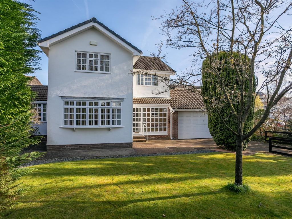 4 bed detached house for sale in 17 Easedale Close, Bolton Le Sands