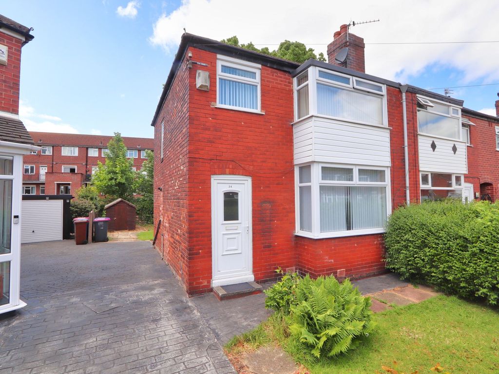 3 bed semidetached house for sale in Peter Street, Eccles M30 Zoopla