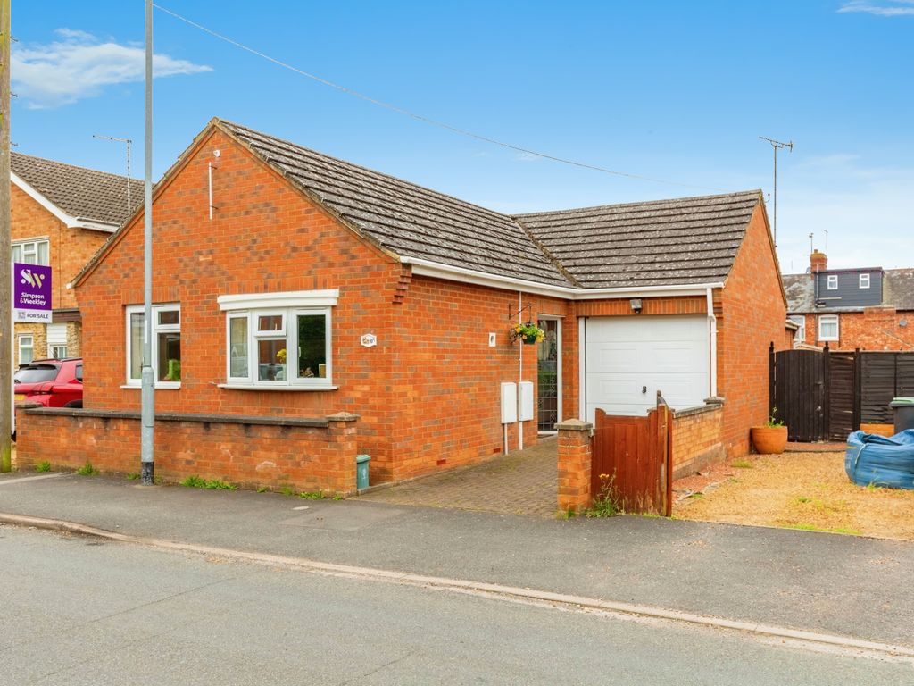 3 bed bungalow for sale in Chichele Street, Higham Ferrers, Rushden