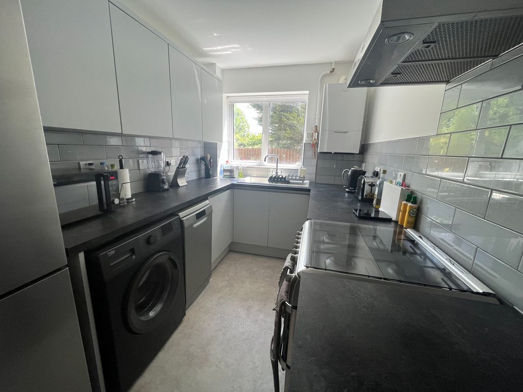 2 bed property to rent in Stanch Hill Road, Sawtry, Huntingdon PE28