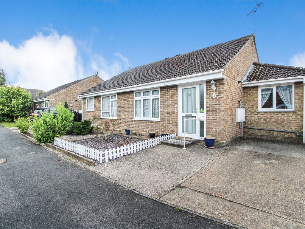 2 bed bungalow for sale in Capella Gardens, Dibden, Southampton