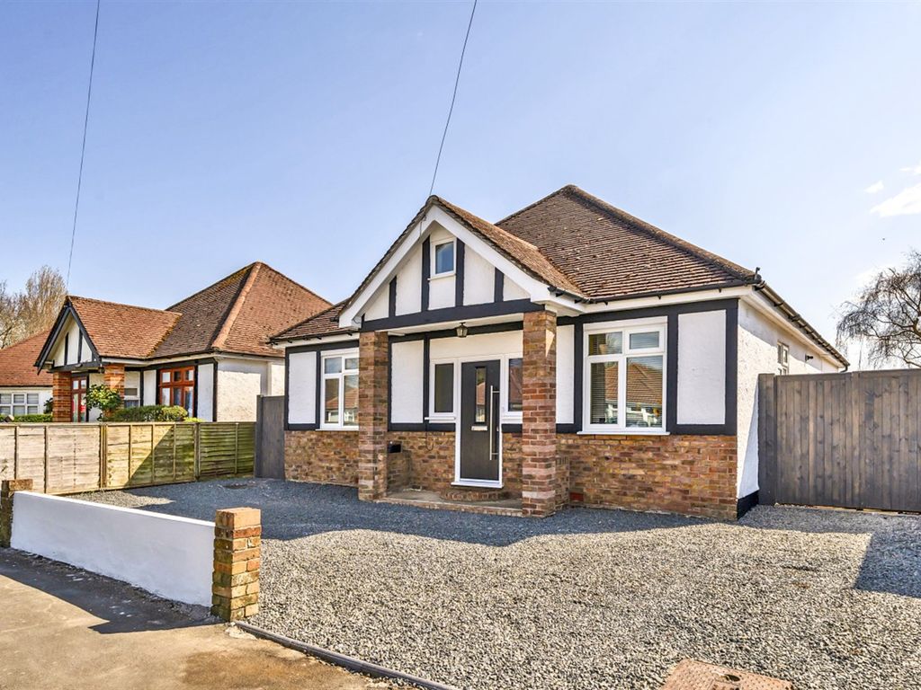5 bed detached bungalow for sale in Carlton Avenue, Rose Green, Bognor