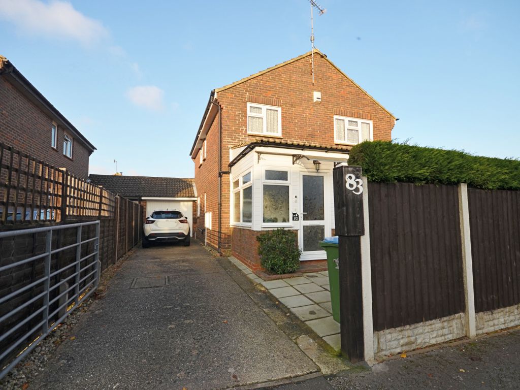 4 bed linkdetached house for sale in Osprey Gardens, Bognor Regis PO22, £400,000 Zoopla
