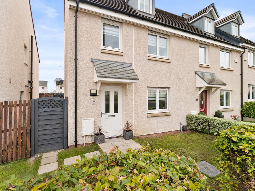 4 bed end terrace house for sale in Auld Coal Road, Bonnyrigg