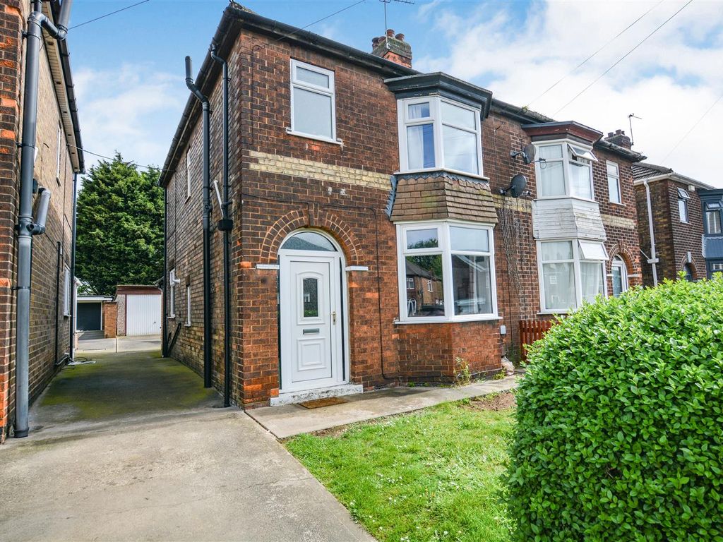 3 bed semidetached house for sale in Warwick Road, Scunthorpe DN16