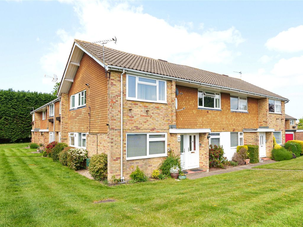 3 Bed Flat For Sale In Ladycroft Way Farnborough Village BR6 Zoopla