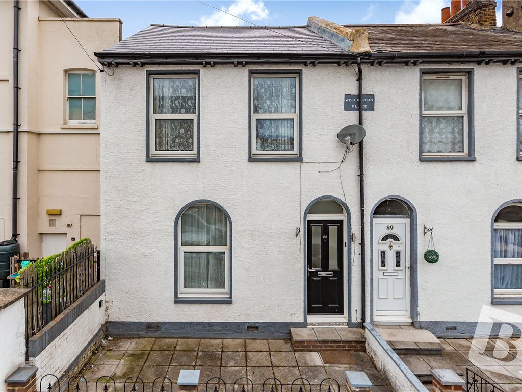 5 bed terraced house for sale in Wellington Street, Gravesend, Kent DA12 Zoopla
