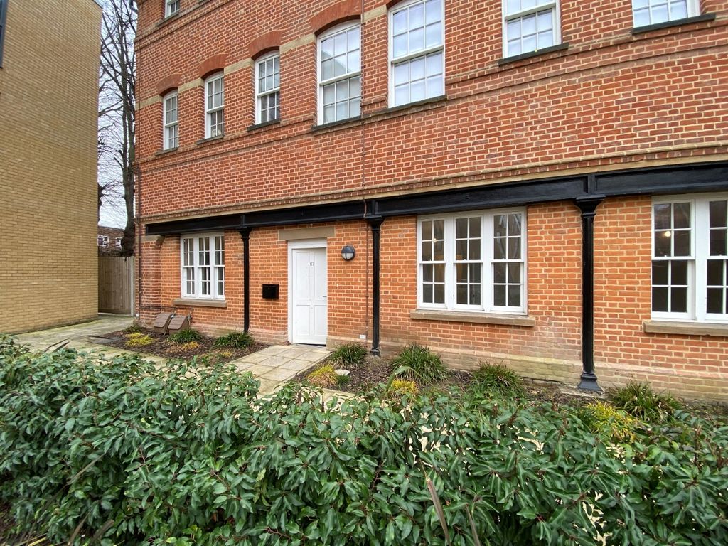 2 bed to rent in Upper Stone Street, Maidstone ME15 Zoopla