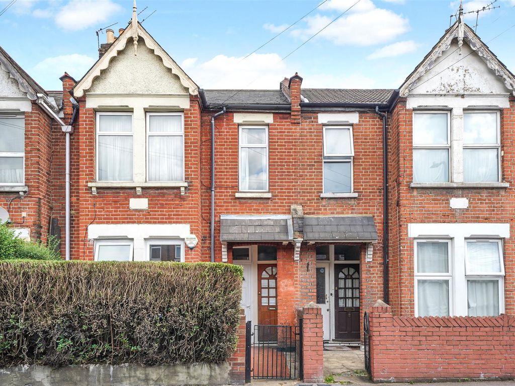 3 bed for sale in Deacon Road, London NW2 Zoopla