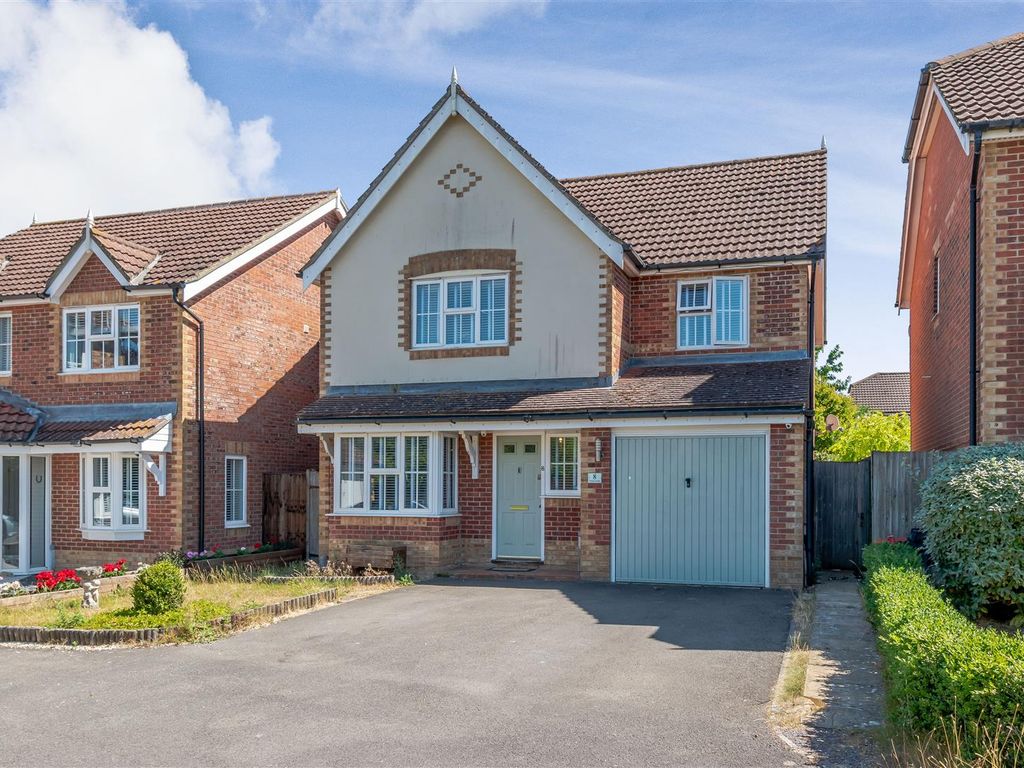 4 bed detached house for sale in Boughton Monchelsea, Maidstone, Kent