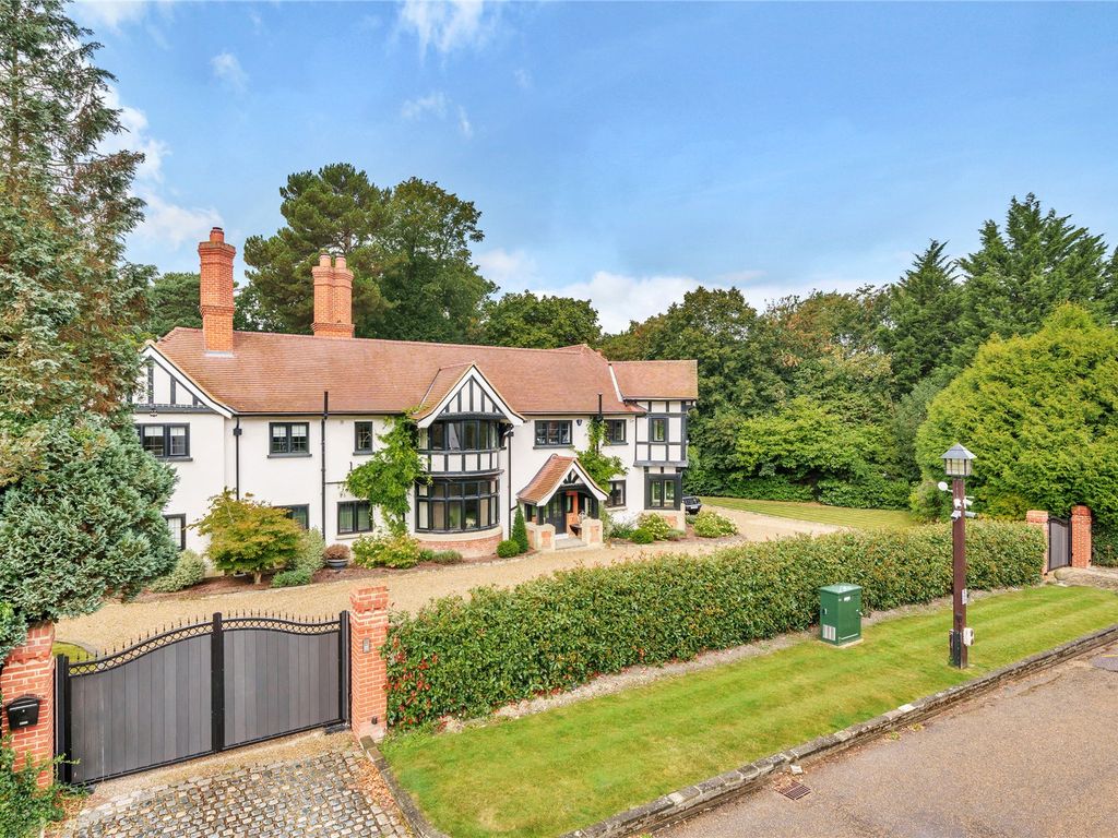5 bed country house for sale in Holwood Park Avenue, Keston Park BR6, £