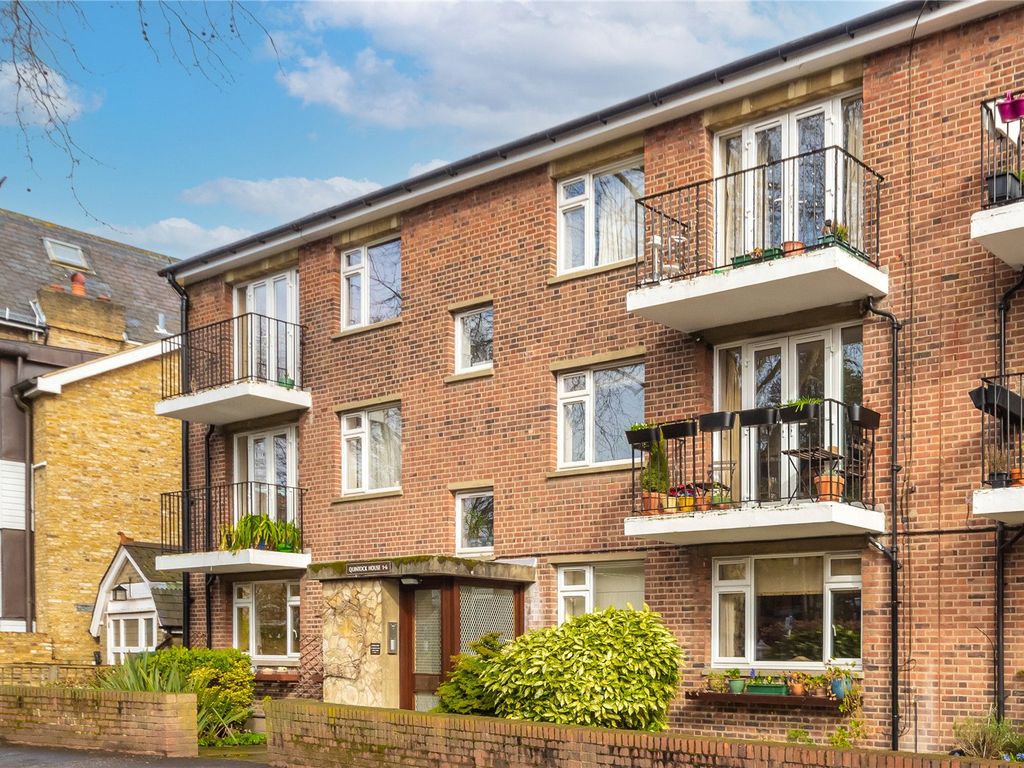 2 bed flat for sale in Quintock House, Broomfield Road, Kew, Surrey TW9