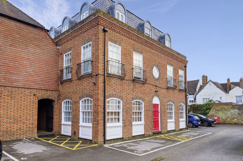 Lombard Street, Abingdon OX14  