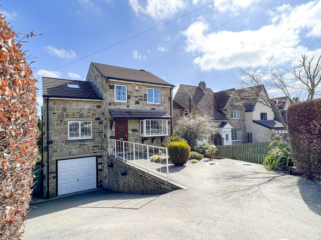 4 bed detached house for sale in Lightridge Road, Fixby, Huddersfield