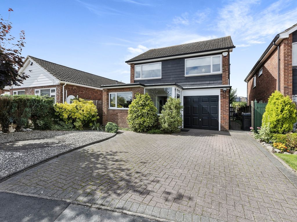 4 bed detached house for sale in Laneside Drive, Hinckley LE10, £