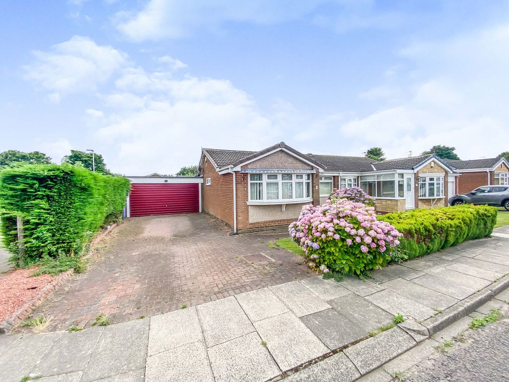 2 bed bungalow for sale in Whernside Place, Cramlington NE23 Zoopla