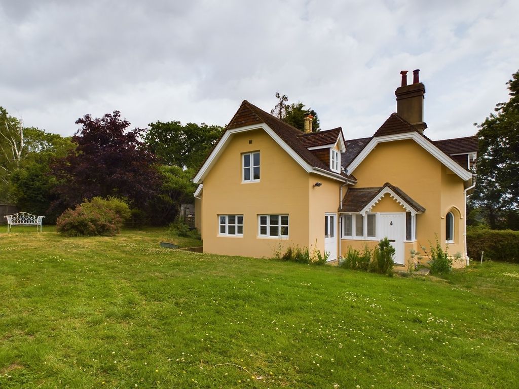 3 bed semidetached house for sale in East Grinstead Road, North