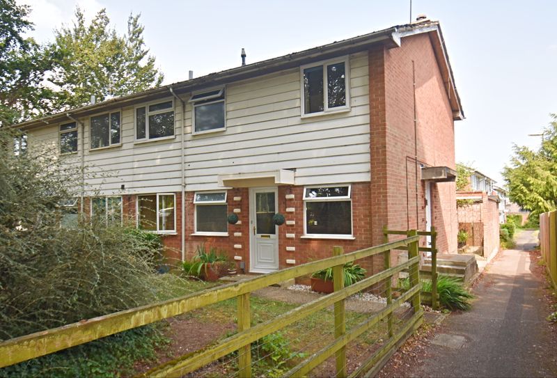 2 bed to rent in White House Close, Basingstoke RG22 Zoopla