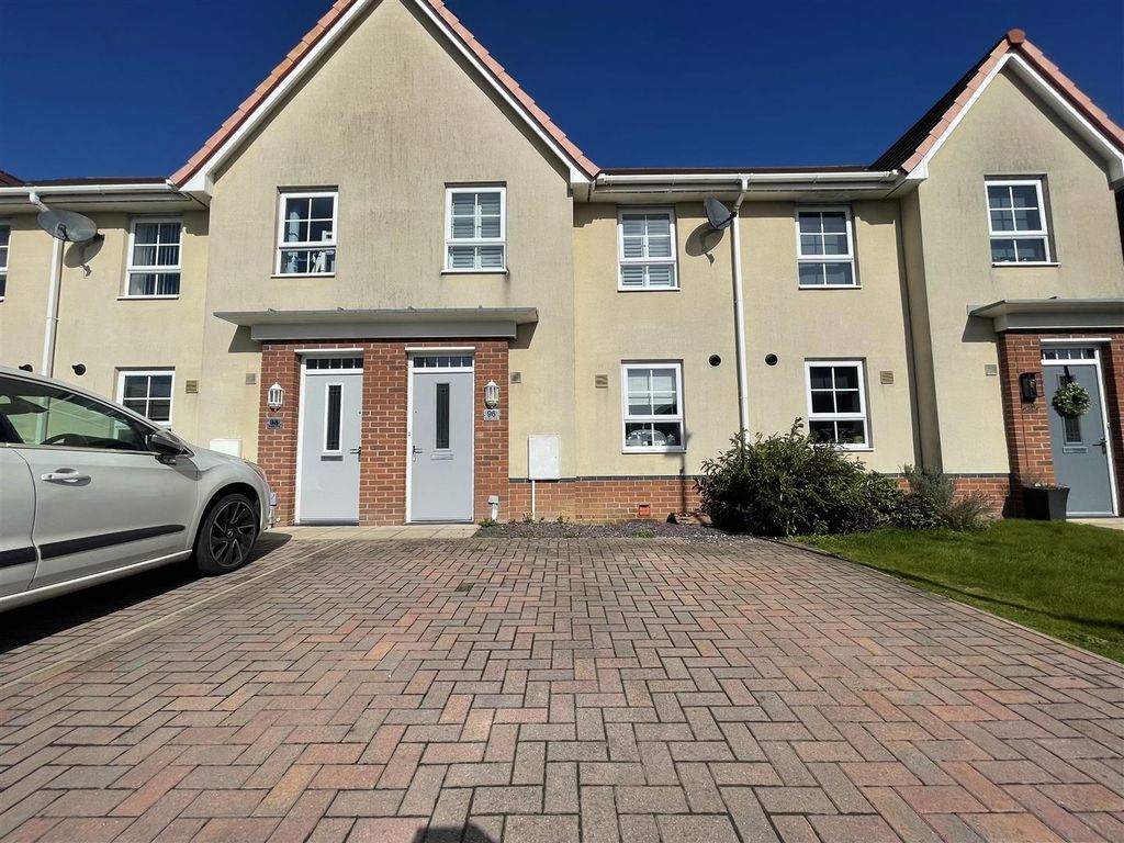 4 bed terraced house for sale in Hawthorne Drive, ThorntonCleveleys