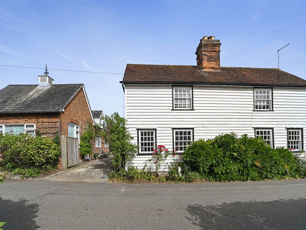 3 bed detached house for sale in Swan Lane, Stock, Ingatestone, Essex