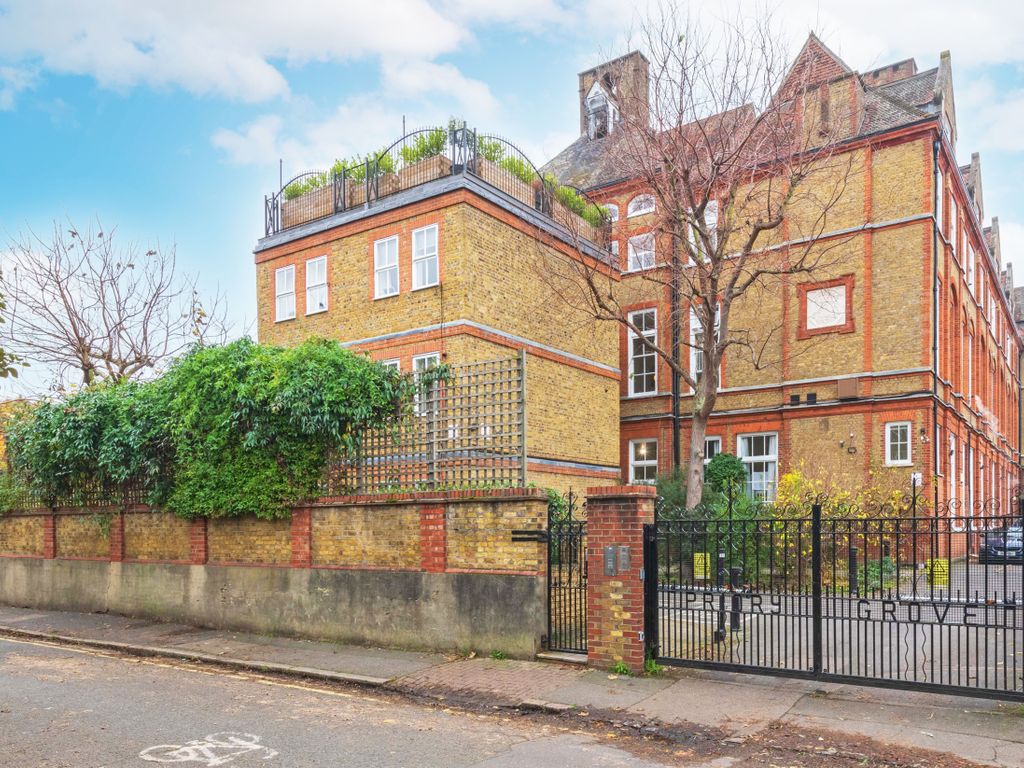 Priory Grove, Stockwell SW8  