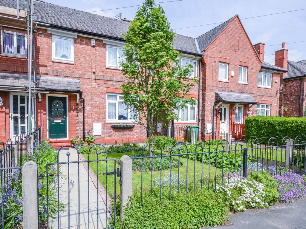 3 bed terraced house for sale in Barlow Road, Broadheath, Altrincham