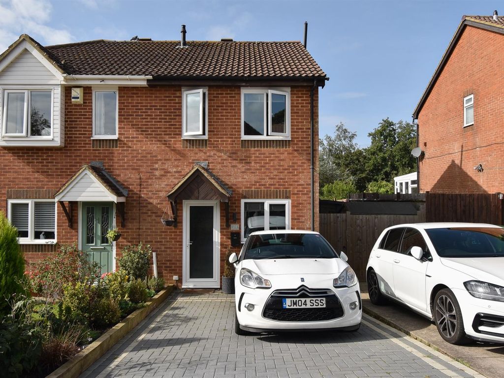 2 bed semidetached house for sale in Fairfield Road, St. LeonardsOn