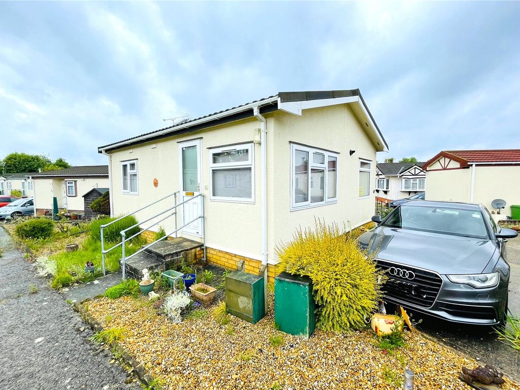 2 bed property for sale in Chilton Farm Park, Fleet Road, Farnborough, Hampshire GU14, £140,000