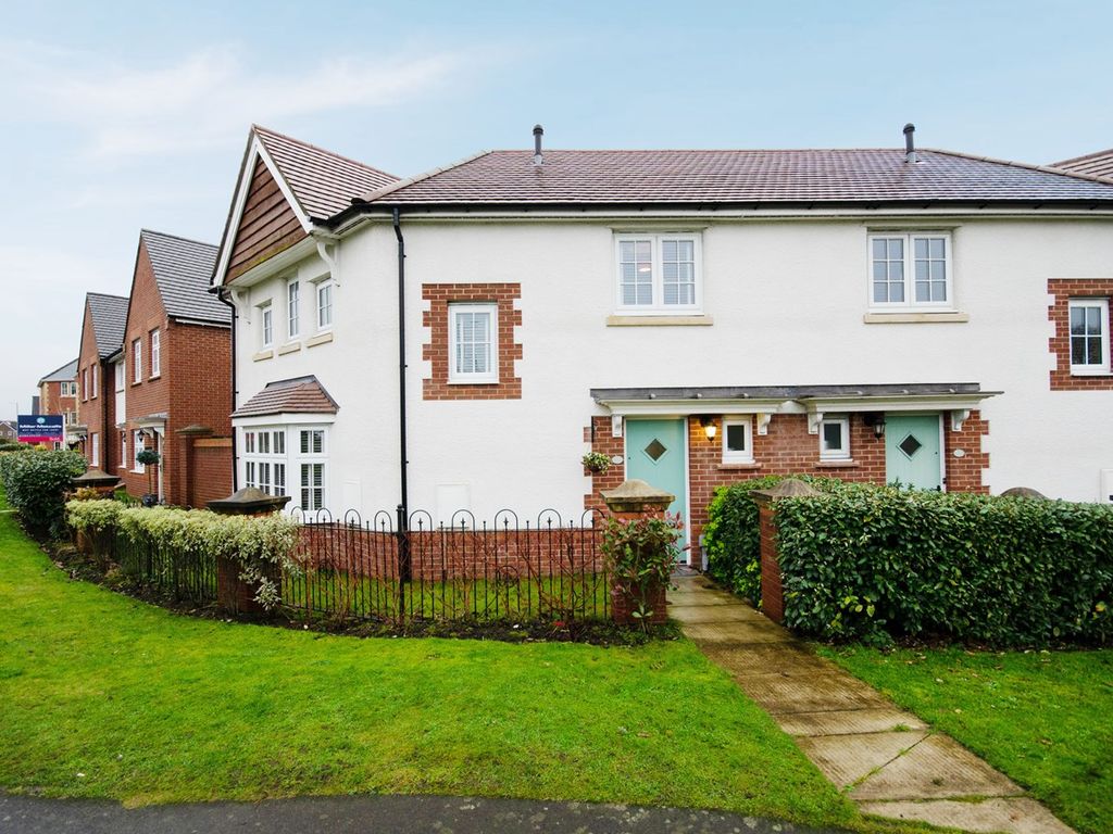 3 bed property for sale in Old Worden Avenue, Buckshaw Village, Chorley